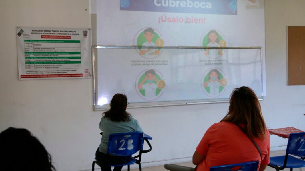 Inician más de 65 mil docentes capacitación intensiva en Modelo Híbrido de Educación para nuevo ciclo escolar Inician más de 65 mil docentes capacitación intensiva en Modelo Híbrido de Educación para nuevo ciclo escolar