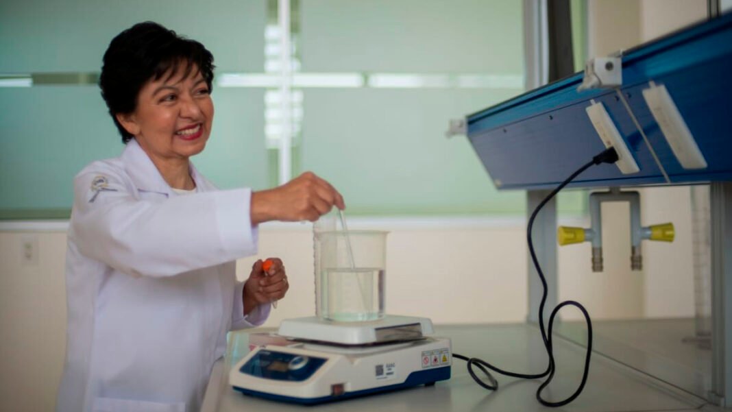La ciencia también es para mujeres con liderazgo como Lilia Cedillo La ciencia también es para mujeres con liderazgo como Lilia Cedillo