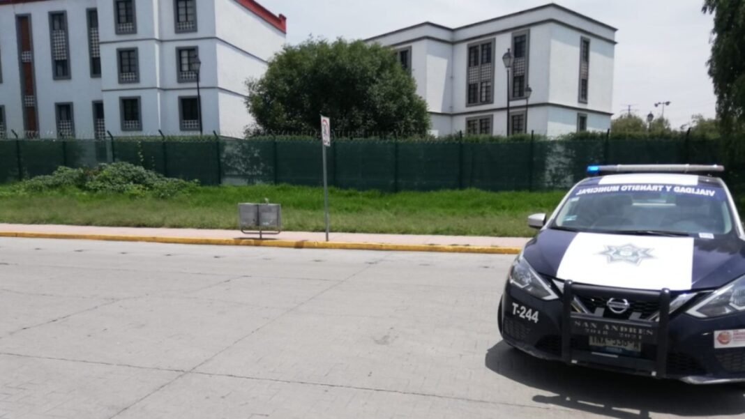 Pide #YoSoyUdlap regreso de universidad a condiciones de antes de la toma Pide #YoSoyUdlap regreso de universidad a condiciones de antes de la toma