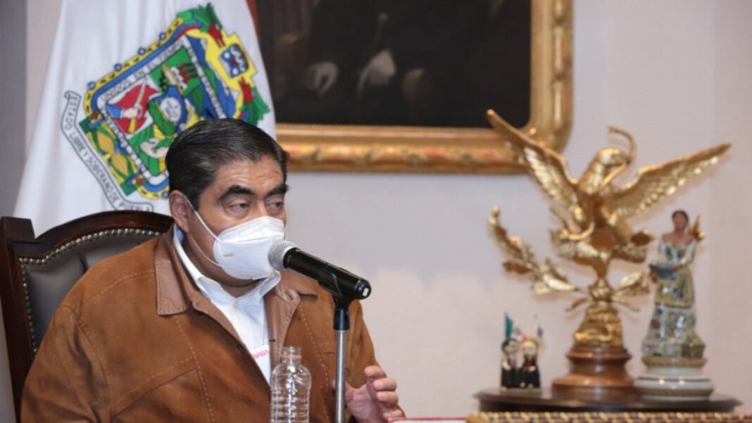 Llama Barbosa a trabajo conjunto para contrarrestar la pobreza