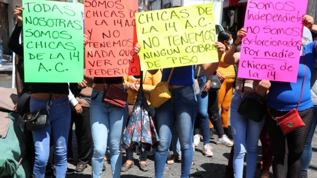 Piden sexoservidoras una casa para ofrecer sus servicios Piden sexoservidoras una casa para ofrecer sus servicios