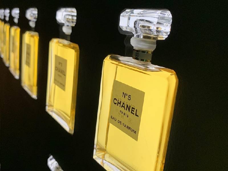 chanel 5 (1)