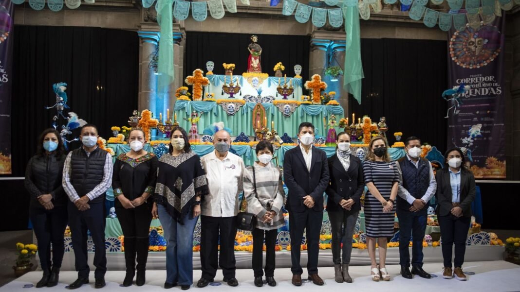 Inaugura rectora BUAP el Corredor de Ofrendas del Día de Muertos