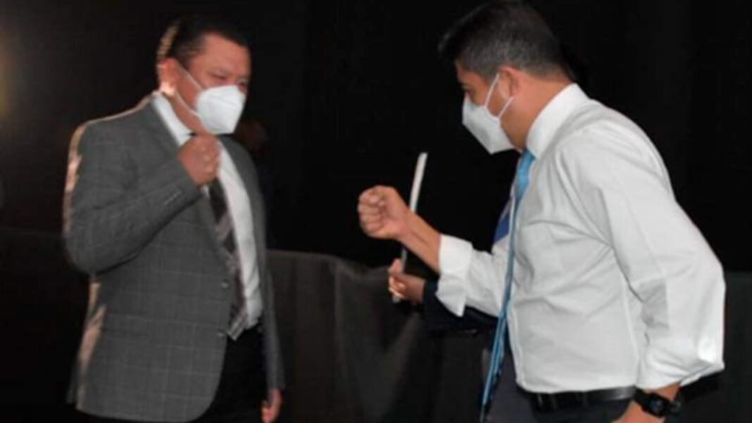Revertirán sindicato y gobierno municipal entrega de bases Revertirán sindicato y gobierno municipal entrega de bases