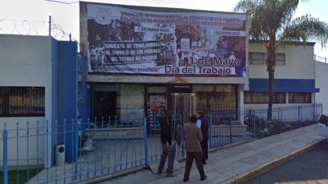 Comienzan divisiones ante renovación de sindicato de burócratas en Puebla Comienzan divisiones ante renovación de sindicato de burócratas en Puebla