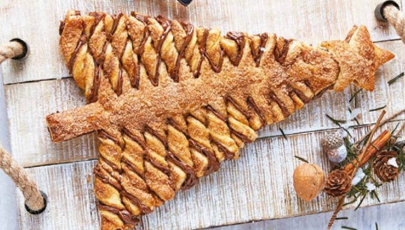 Tradicional panqué de canela navideño relleno