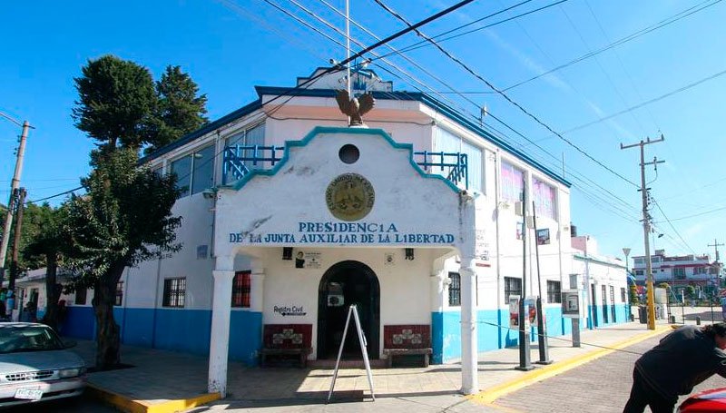 A Lalo “le arrebatan” las Juntas A Lalo “le arrebatan” las Juntas
