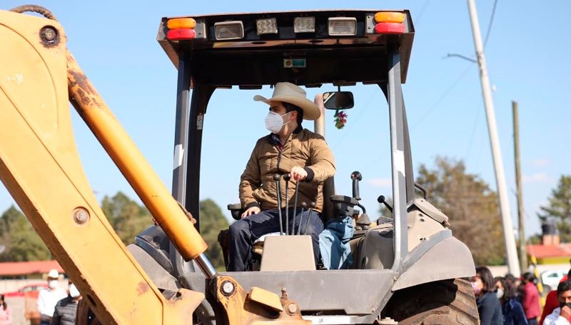 Inicia edil de Chignahuapan obras en juntas auxiliares