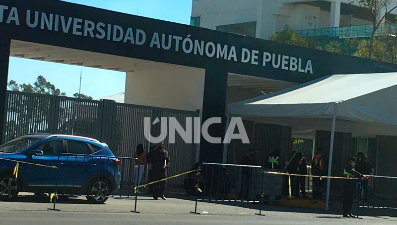 Inicia vacunación para más de 129 mil trabajadores de la educación en Puebla