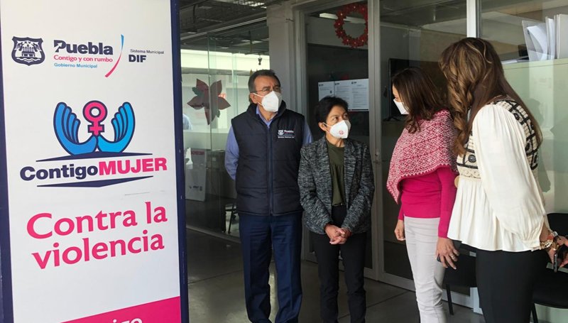 Liliana Ortiz y Lilia Cedillo visitan instalaciones del centro de día