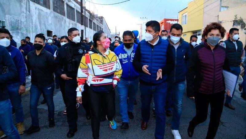 Realizan Caminata por la Seguridad en el Barrio de Santa Anita de la capital