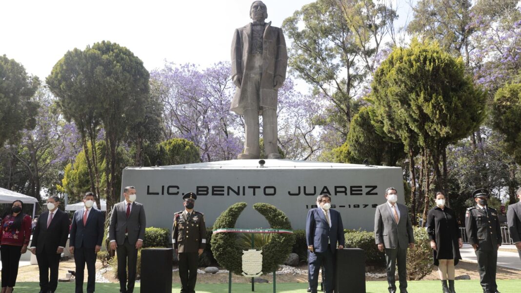 Realizan en Puebla la ceremonia conmemorativa al 216 aniversario del natalicio de Benito Juárez Realizan en Puebla la ceremonia conmemorativa al 216 aniversario del natalicio de Benito Juárez