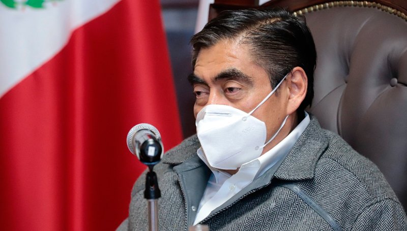 No es tiempo de eliminar uso de cubrebocas en Puebla: Barbosa No es tiempo de eliminar uso de cubrebocas en Puebla: Barbosa