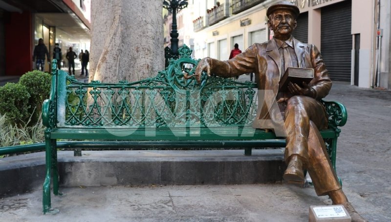 López Díaz, Amy Camacho y «Capulina», poblanos reconocidos por el Ayuntamiento de Puebla López Díaz, Amy Camacho y «Capulina», poblanos reconocidos por el Ayuntamiento de Puebla