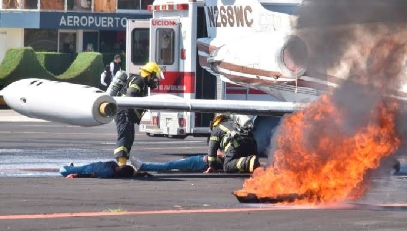 Realizan simulacro de incendio en el Aeropuerto Internacional de Puebla Realizan simulacro de incendio en el Aeropuerto Internacional de Puebla
