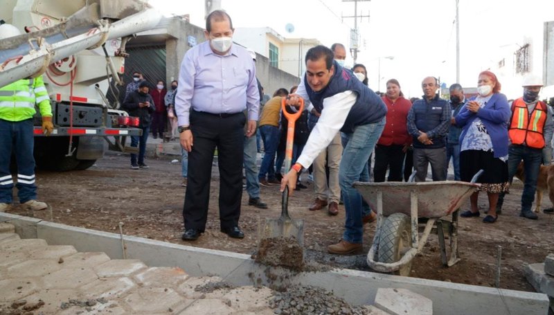 Supervisa ayuntamiento de Puebla obra vial en Guadalupe Caleras equivalente a 21 calles Supervisa ayuntamiento de Puebla obra vial en Guadalupe Caleras equivalente a 21 calles