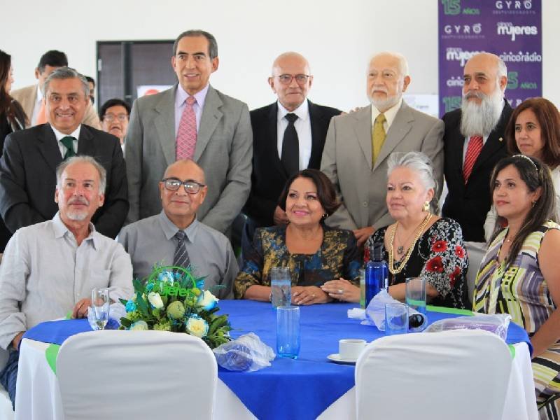 la fiesta cinco mujeres