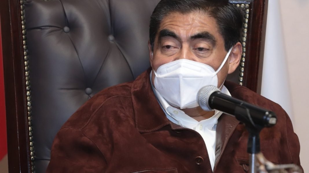 Resalta Barbosa participación en elecciones de consejeros de Morena en Puebla