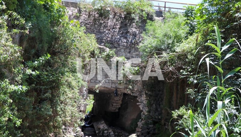 Con severos daños luce el puente de la 66 poniente en la colonia Naciones Unidas Con severos daños luce el puente de la 66 poniente en la colonia Naciones Unidas