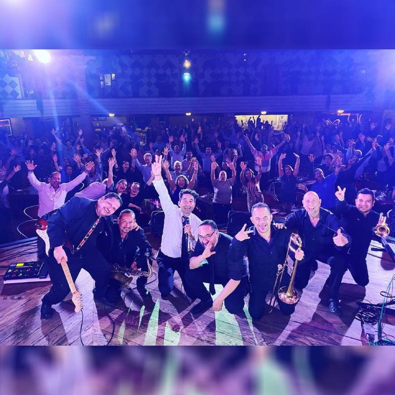 RICARDO CABALLERO A RITMO DE BOHEMIA