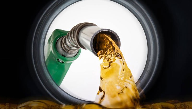 Alto costo de gasolinas, llamado a apostar por energías renovables