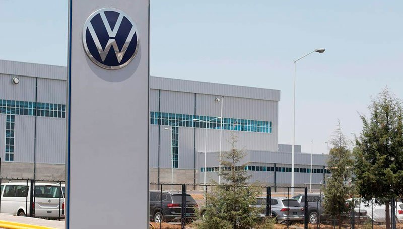 Anuncia gobernador de Puebla que buscará intervenir en VW para que se llegue a un acuerdo