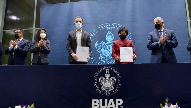 Firma BUAP convenio de colaboración con Audi de México