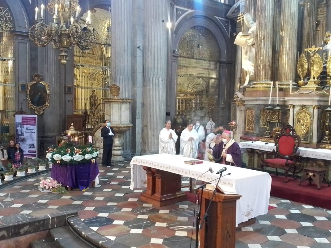 Pide arzobispo trabajar en la reconstrucción del tejido social