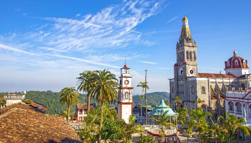 Festeja Cuetzalan primer aniversario como Mejor Villa Turística del Mundo