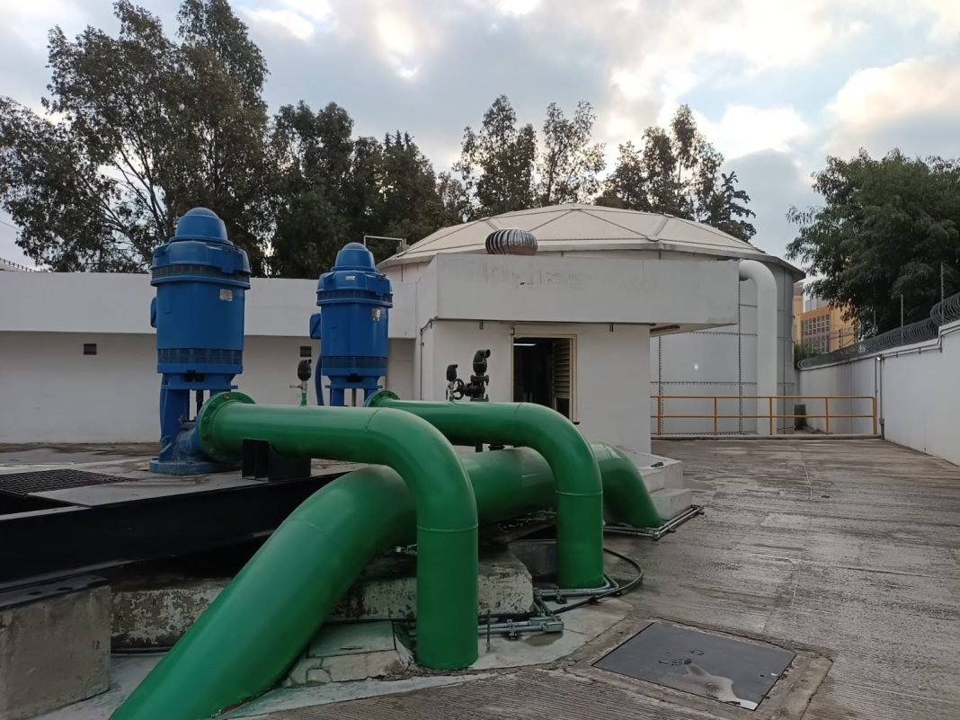 Falta de energía afecta suministro de agua a 50 colonias del norte de Puebla