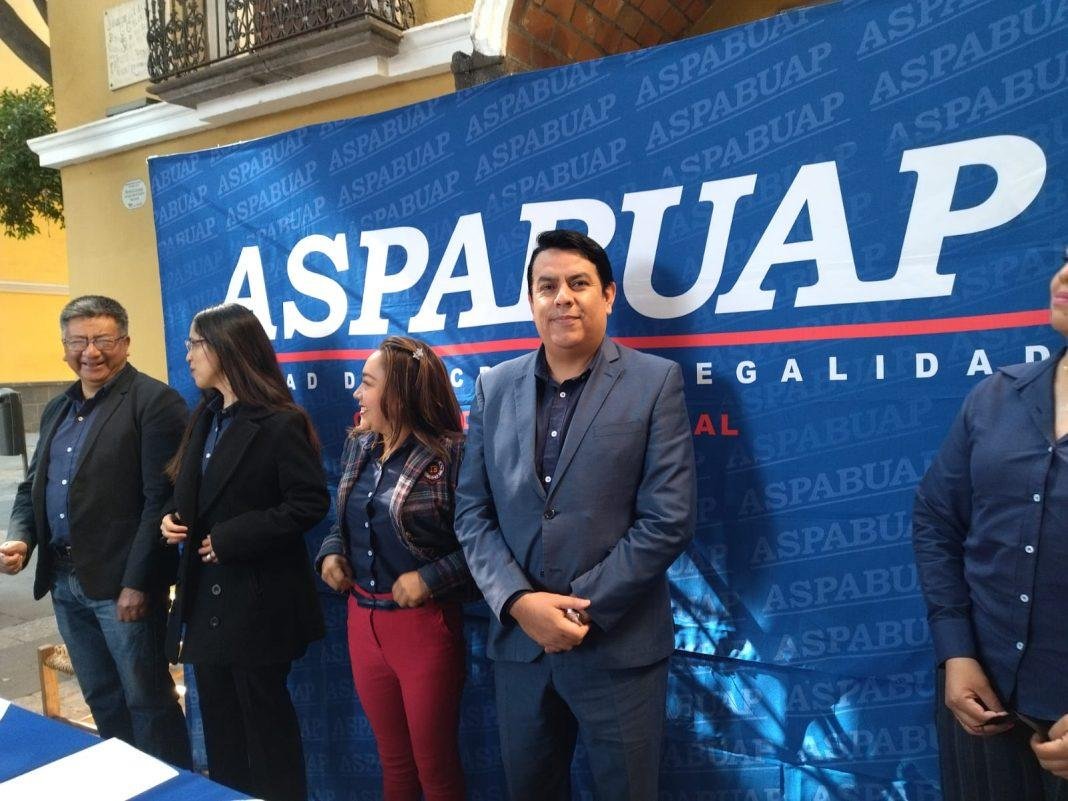 Reciben docentes y trabajadores BUAP aumento de 4% directo al salario y 2% en prestaciones