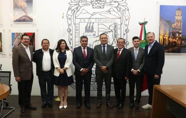 Registra sistema educativo de Puebla deserción de 63%