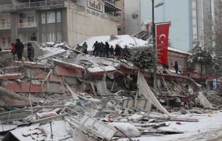 Podría haber hasta 30,000 muertes por el terremoto