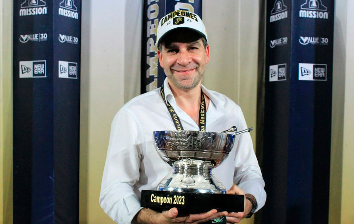 Nombra LMB a presidente de Pericos de Puebla como Ejecutivo del Año Nombra LMB a presidente de Pericos de Puebla como Ejecutivo del Año
