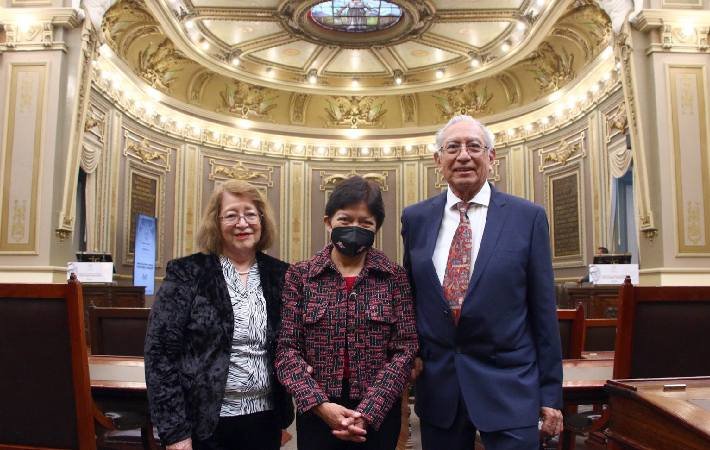 Congreso del Estado entrega Presea Estatal de Ciencia y Tecnología “Luis Rivera Terrazas” 2023 Congreso del Estado entrega Presea Estatal de Ciencia y Tecnología “Luis Rivera Terrazas” 2023