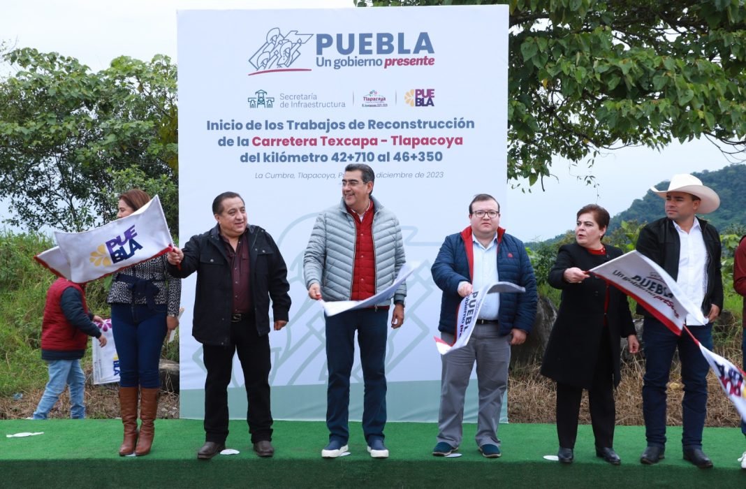 Inicia la rehabilitación en la carretera Texcapa-Tlapacoya Inicia la rehabilitación en la carretera Texcapa-Tlapacoya