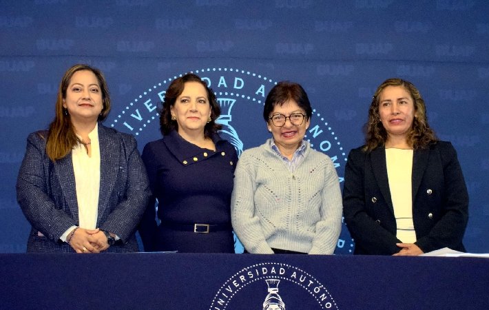 Reconoce Rectora María Lilia Cedillo el trabajo destacado de la Facultad de Ingeniería Química