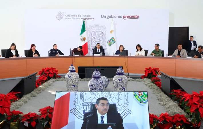 Celebra gobernador de Puebla medida de AMLO para aumentar 20% el salario mínimo e impulsar el bienestar