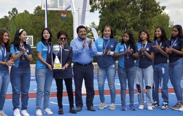 Gana equipo femenil de futbol del Complejo Mixteca la Universiada BUAP 2023