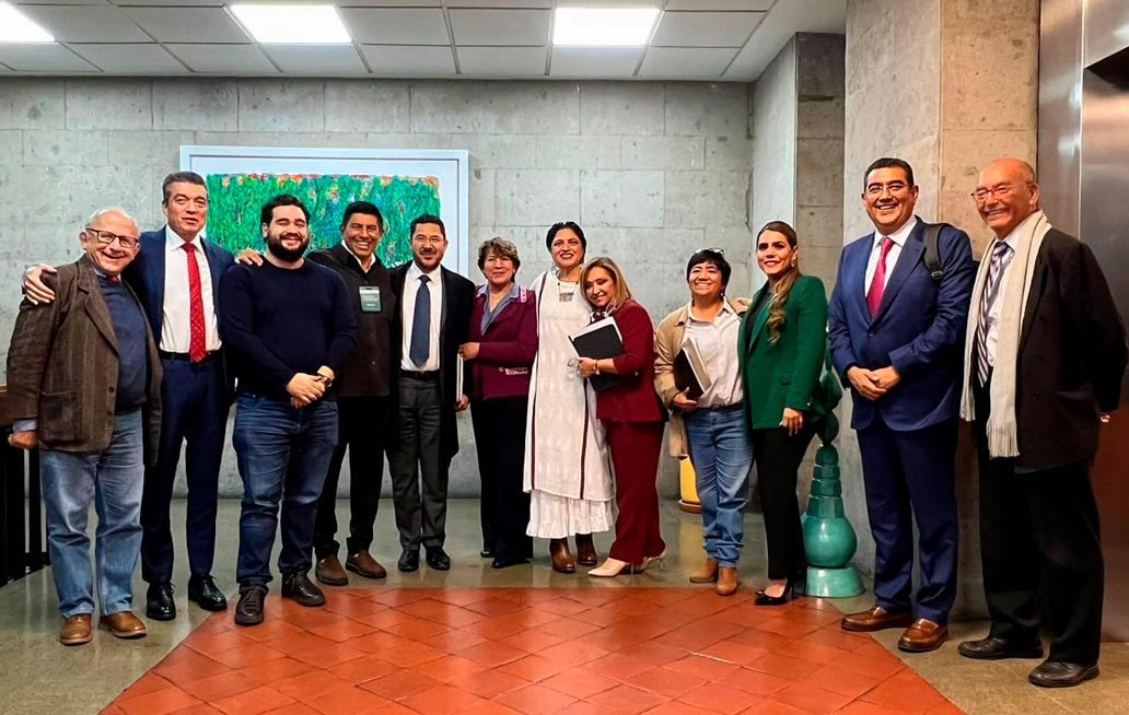 Sostiene gobernador de Puebla reuniones con titulares de Cultura e IMSS