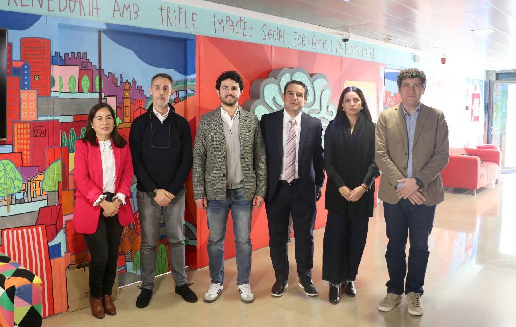 Gobierno de Puebla firma convenio con “Startup Valencia”