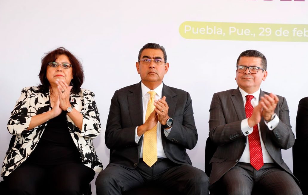 Inaugura el gobernador de Puebla inauguraron los edificios sede de los tribunales laborales y de la Secretaría de Administración