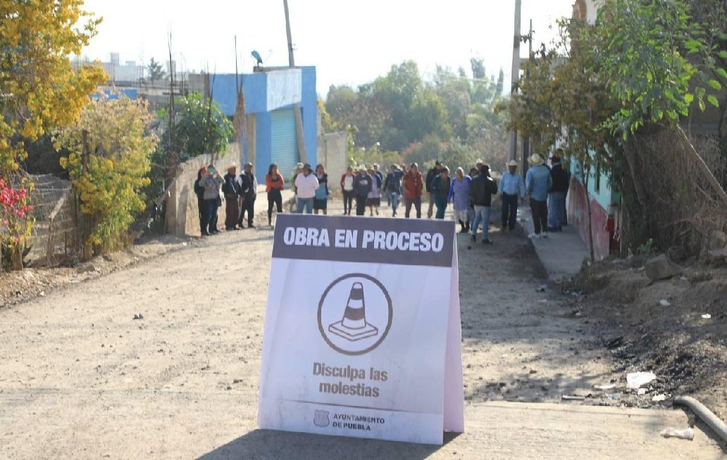 Cierre de vialidades en junta auxiliar San Andrés Azumiatla, al sur de la capital