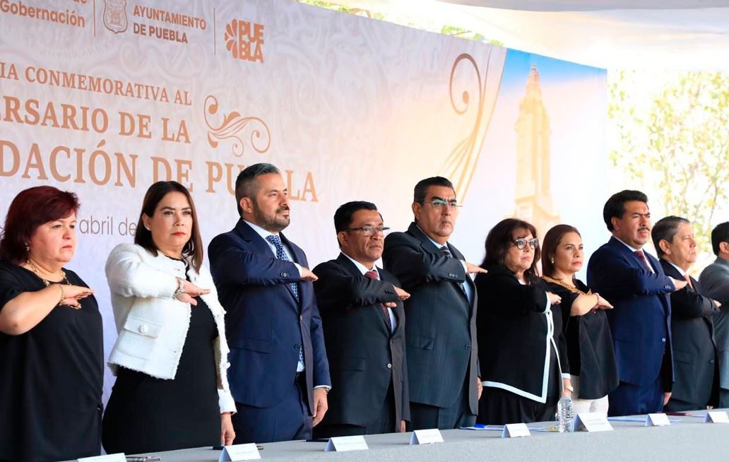 El alcalde y el gobernador presidieron la ceremonia del 493 Aniversario de la Fundación de Puebla