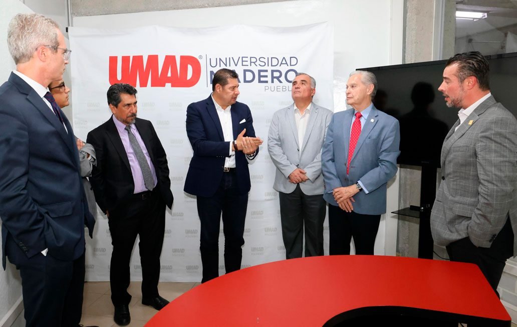 Sostiene Alejandro Armenta encuentro con rectores del Consorcio Universitario