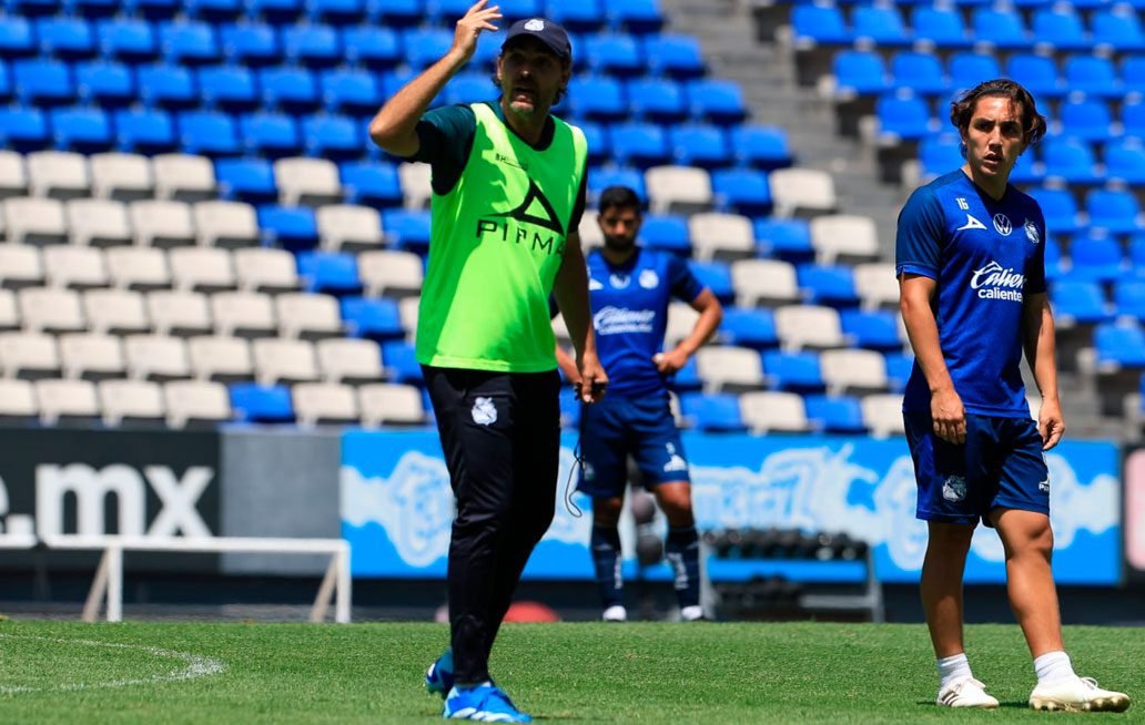 Club Puebla se enfoca en ganar a Chivas, pese a eliminación matemática: entrenador