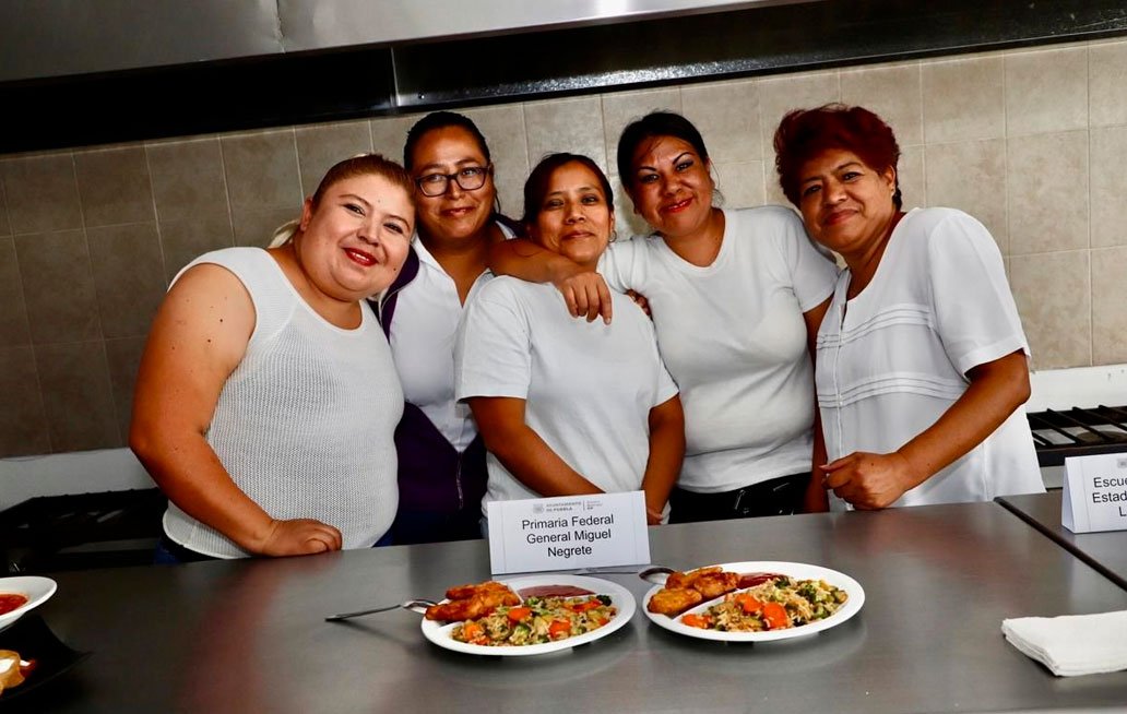 Realiza SMDIF la muestra gastronómica “El Amor de Mamá Nutre”