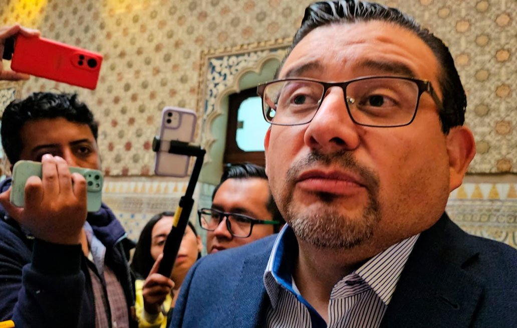 No apoyaría a Paola Angón, pues no cumple acuerdos: Alcántara