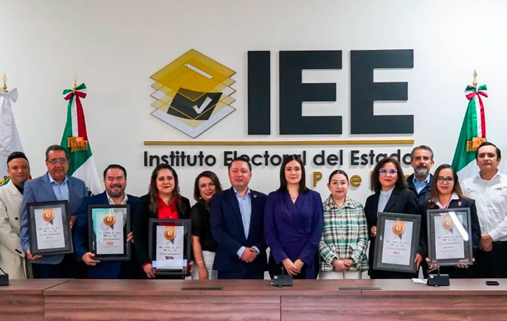 Entrega IEE Puebla, Coparmex y Canaco reconocimientos a las Empresas Promotoras de la Democracia