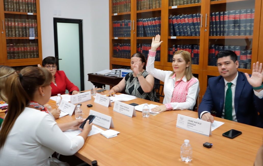 Avalan en Comisión del Congreso reformas para obligar a concesionarios del transporte a que contraten seguro de viajero